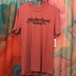 Motherhood Winging It Tee